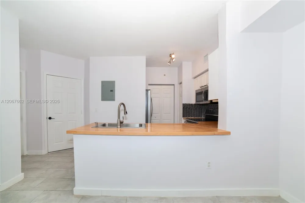 17125 Bay Rd #3410 Sunny Isles Beach, FL 33160