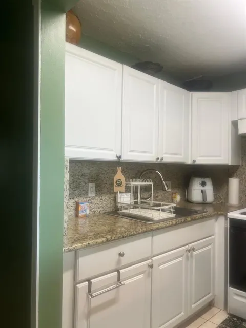 102 SHEFFIELD E #102