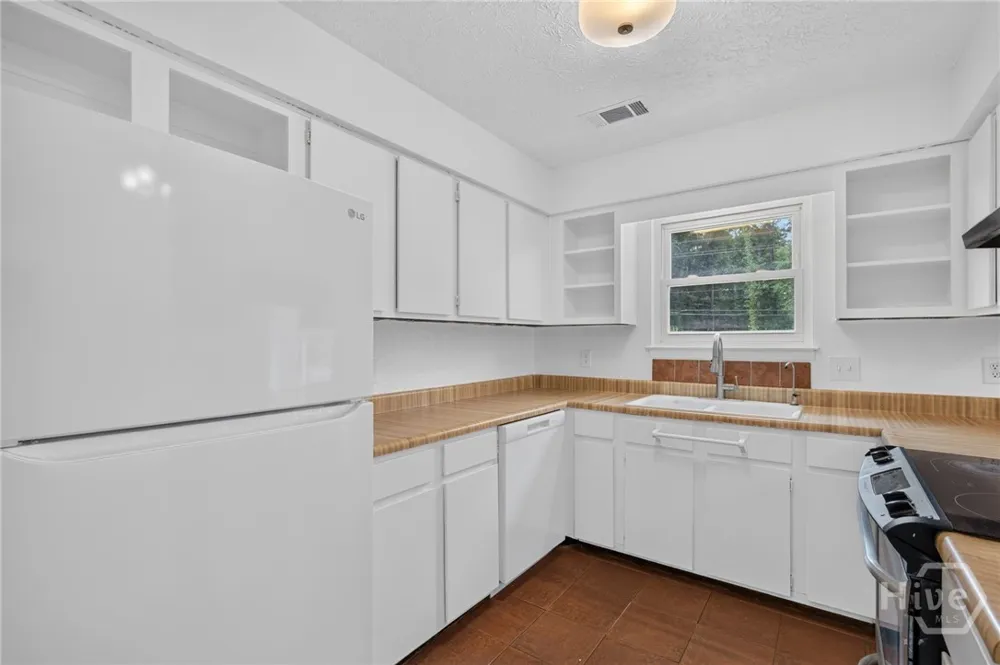 114 Fox Street Springfield, GA 31329