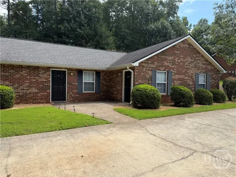 190 Lavender Lakes Dr