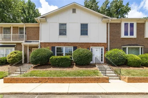 1 Fountain Manor Drive #B