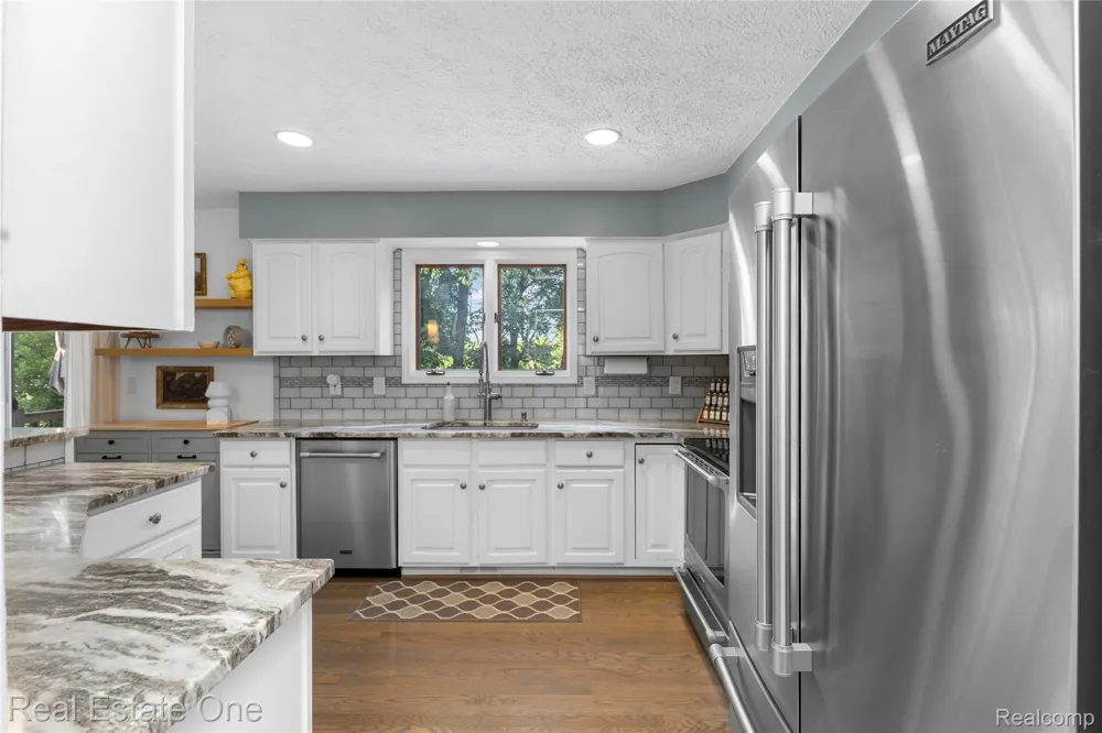 6626 Ridgeview Drive #31 Independence Charter Township, MI 48346