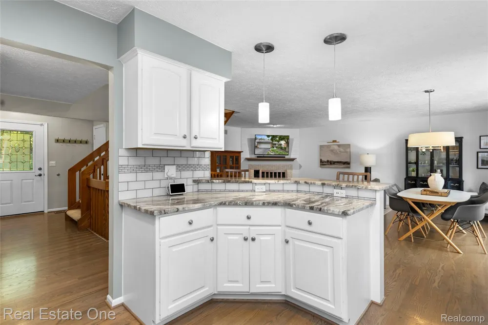 6626 Ridgeview Drive #31 Independence Charter Township, MI 48346
