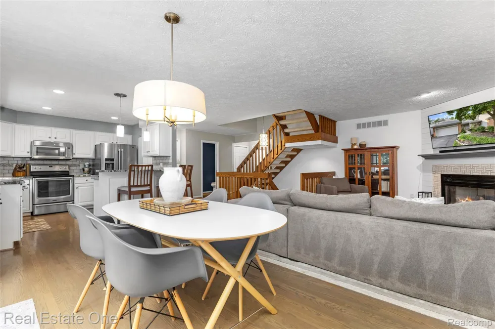 6626 Ridgeview Drive #31 Independence Charter Township, MI 48346