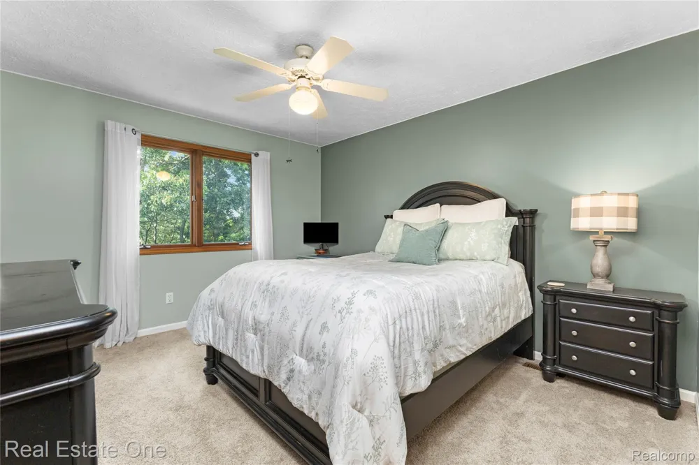 6626 Ridgeview Drive #31 Independence Charter Township, MI 48346