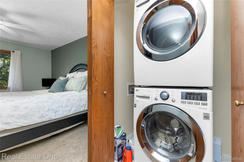 6626 Ridgeview Drive #31 Independence Charter Township, MI 48346
