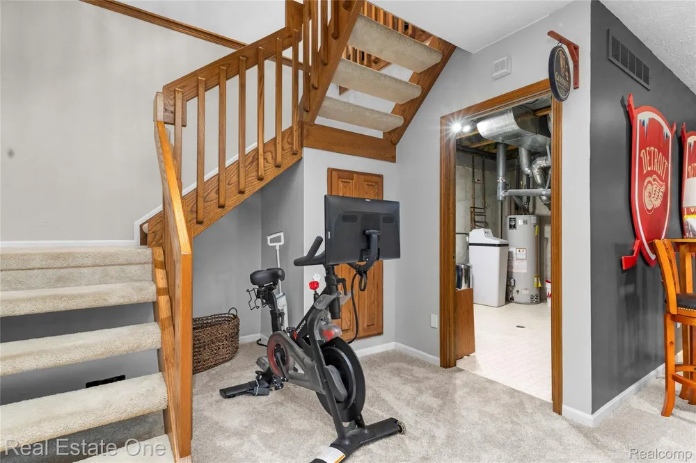 6626 Ridgeview Drive #31 Independence Charter Township, MI 48346