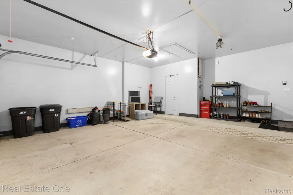 6626 Ridgeview Drive #31 Independence Charter Township, MI 48346