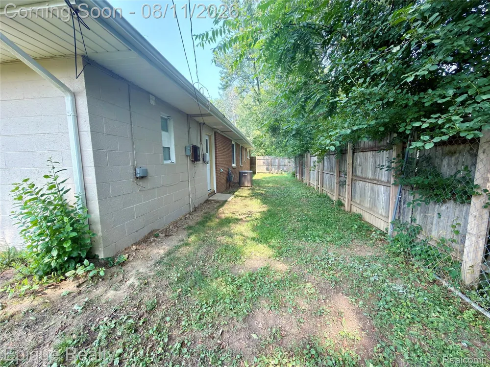114 3rd Street Yale City, MI 48097