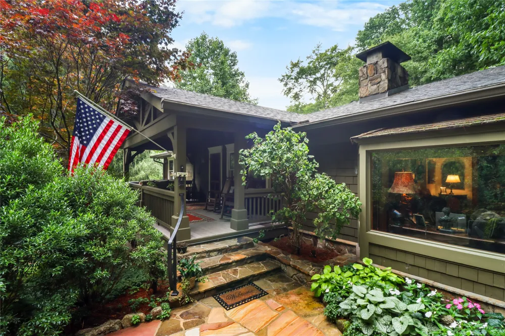 72 Moonlight Lane Highlands, NC 28741
