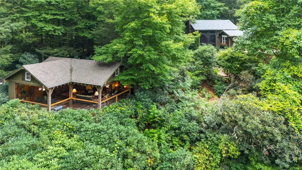 72 Moonlight Lane Highlands, NC 28741