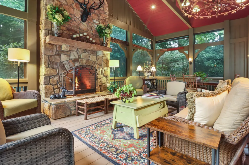 72 Moonlight Lane Highlands, NC 28741