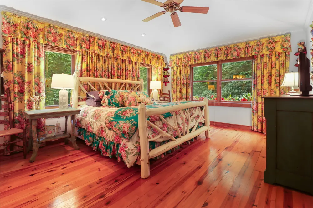 72 Moonlight Lane Highlands, NC 28741