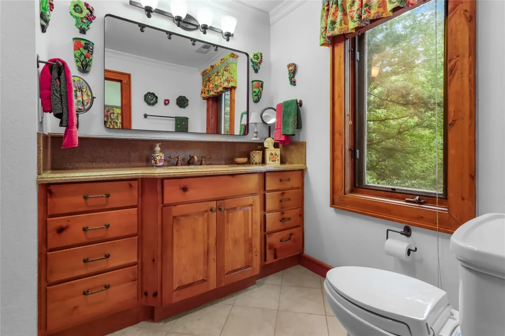 72 Moonlight Lane Highlands, NC 28741