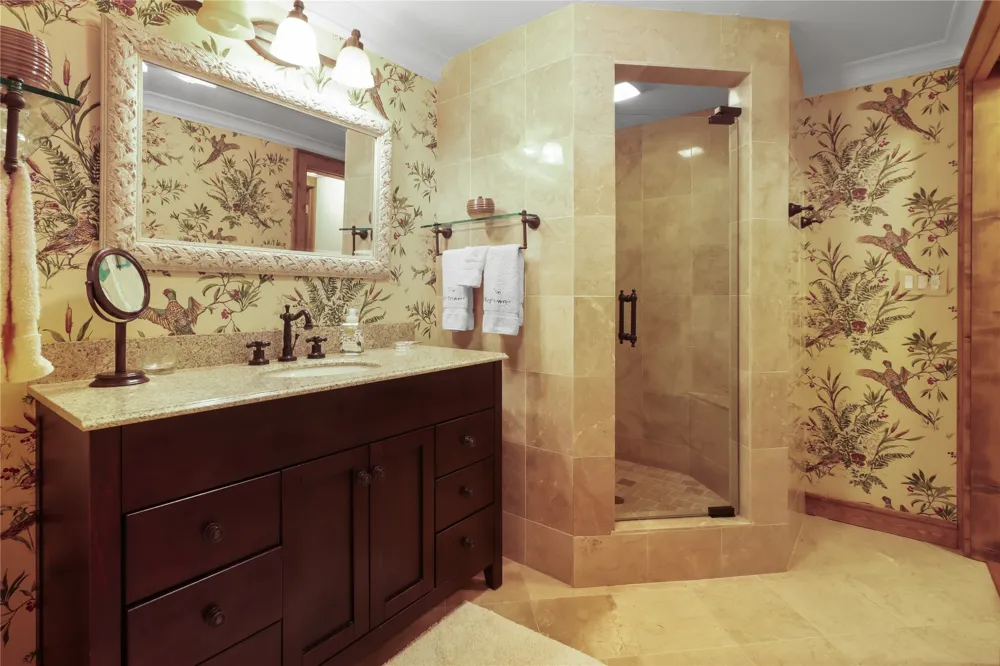 72 Moonlight Lane Highlands, NC 28741