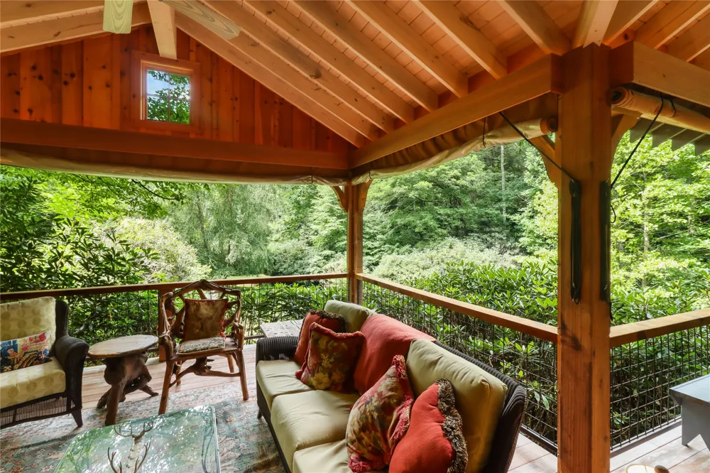 72 Moonlight Lane Highlands, NC 28741