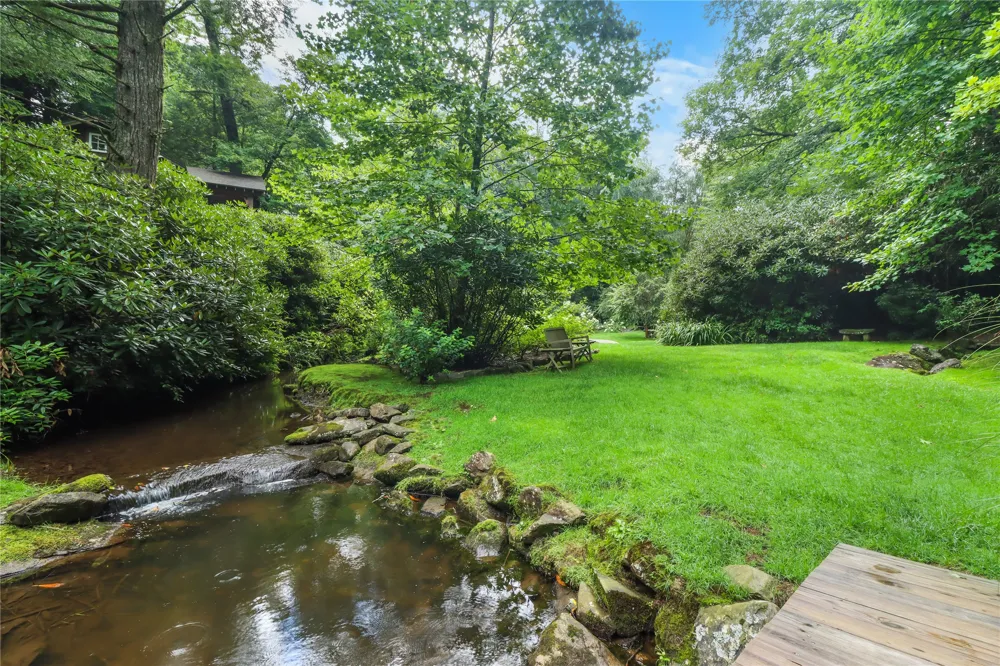 72 Moonlight Lane Highlands, NC 28741