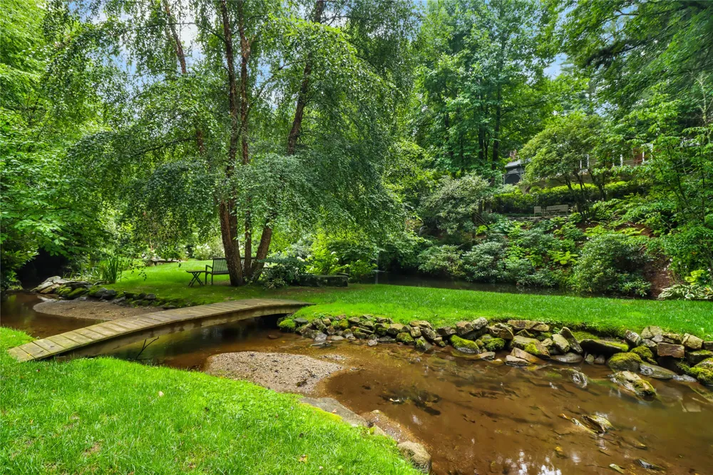 72 Moonlight Lane Highlands, NC 28741