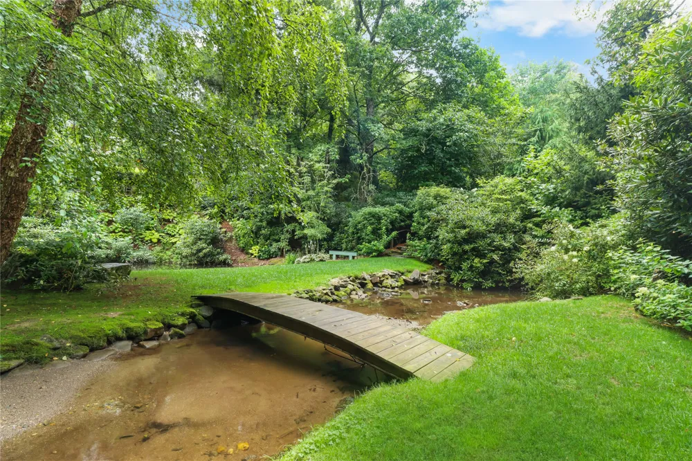 72 Moonlight Lane Highlands, NC 28741
