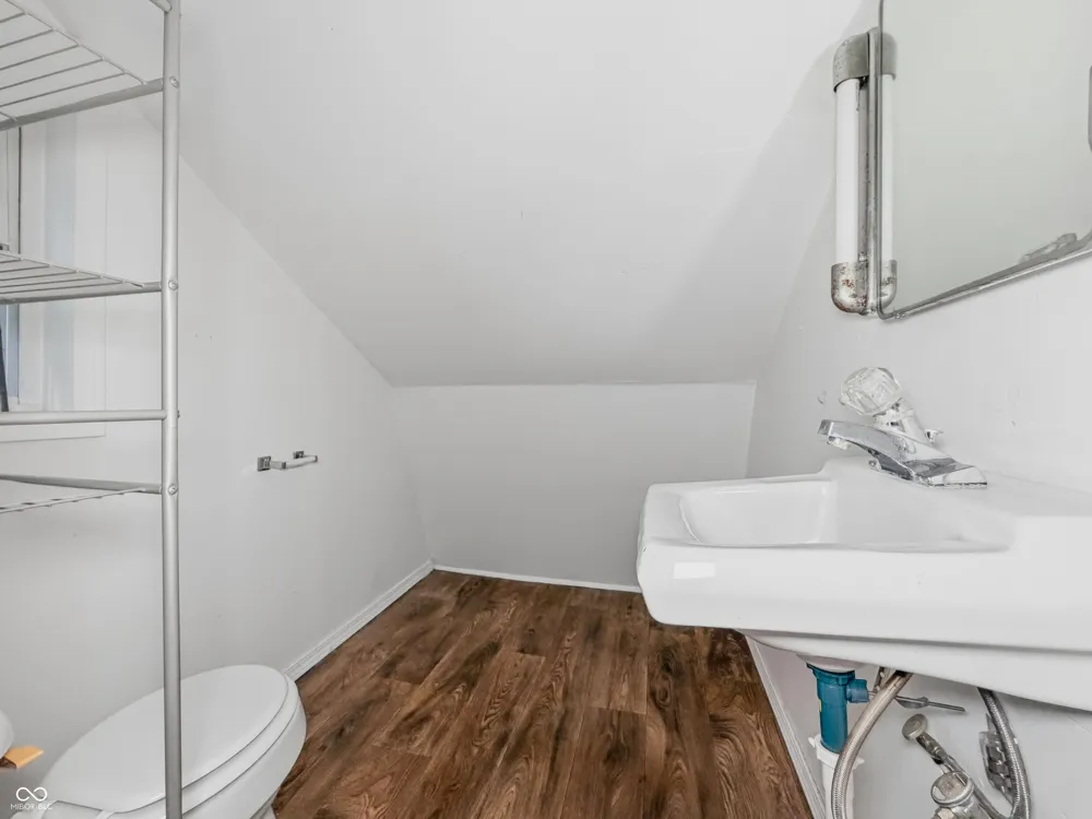 5903 Oak Lane Anderson, IN 46013