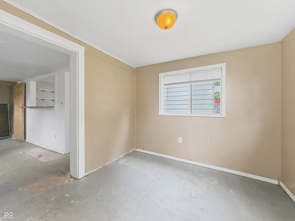 5903 Oak Lane Anderson, IN 46013