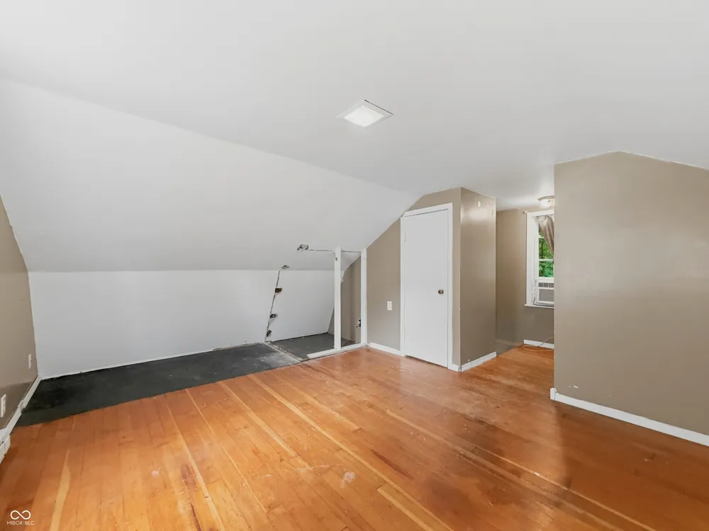 5903 Oak Lane Anderson, IN 46013