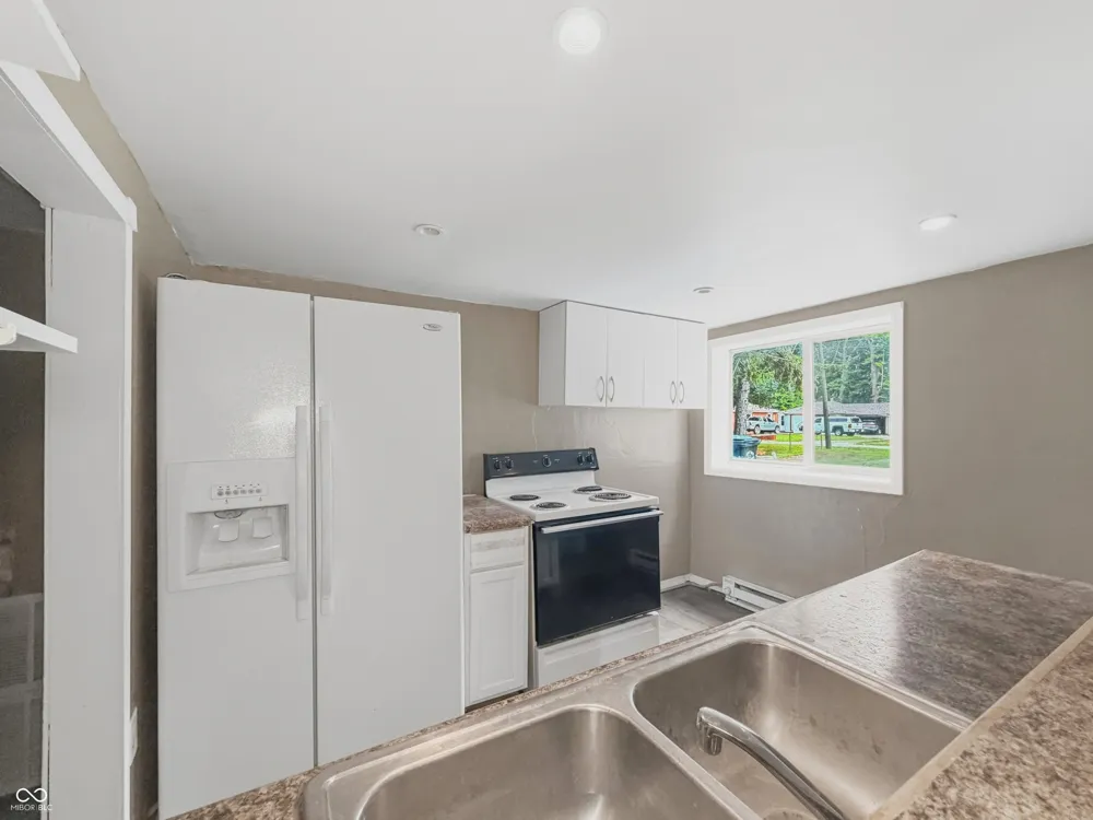 5903 Oak Lane Anderson, IN 46013