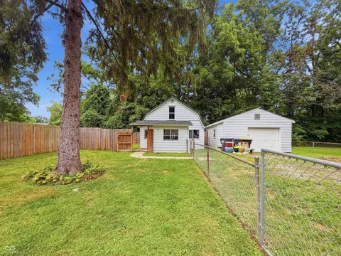 5903 Oak Lane