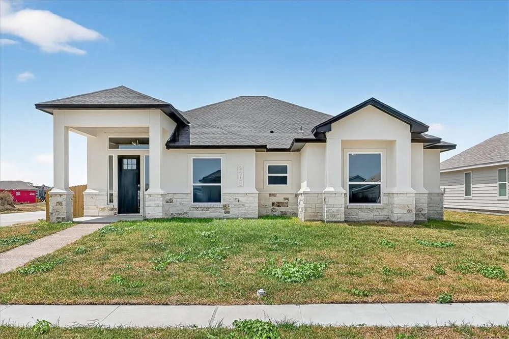 2701 Lannister Corpus Christi, TX 78415