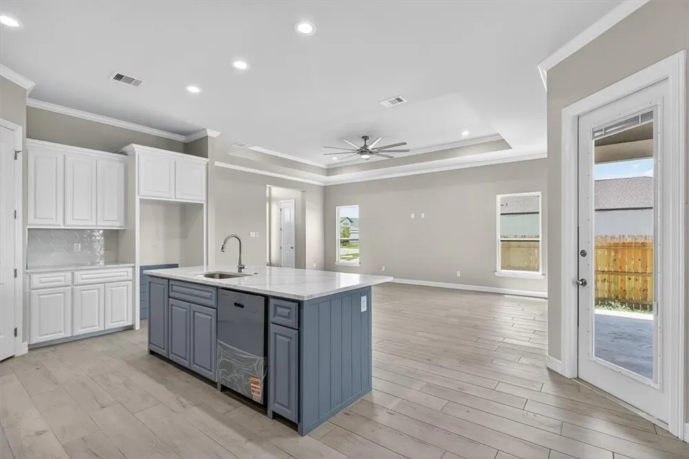 2701 Lannister Corpus Christi, TX 78415