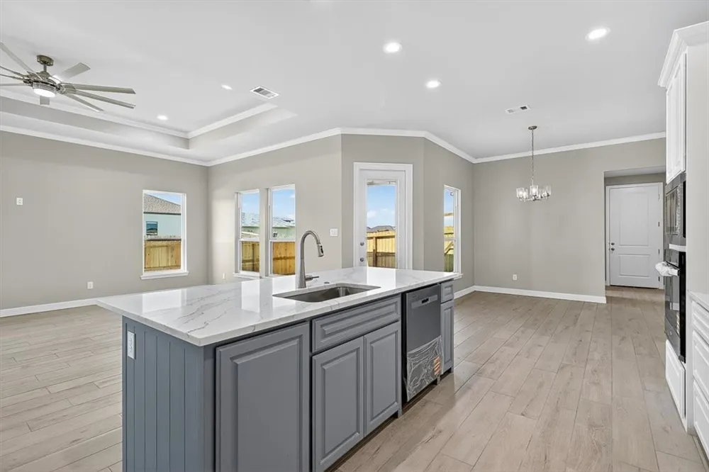 2701 Lannister Corpus Christi, TX 78415