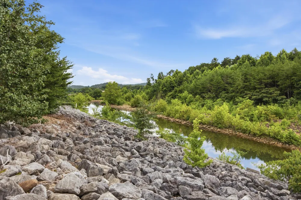 157 Willow Creek Drive Soddy Daisy, TN 37379