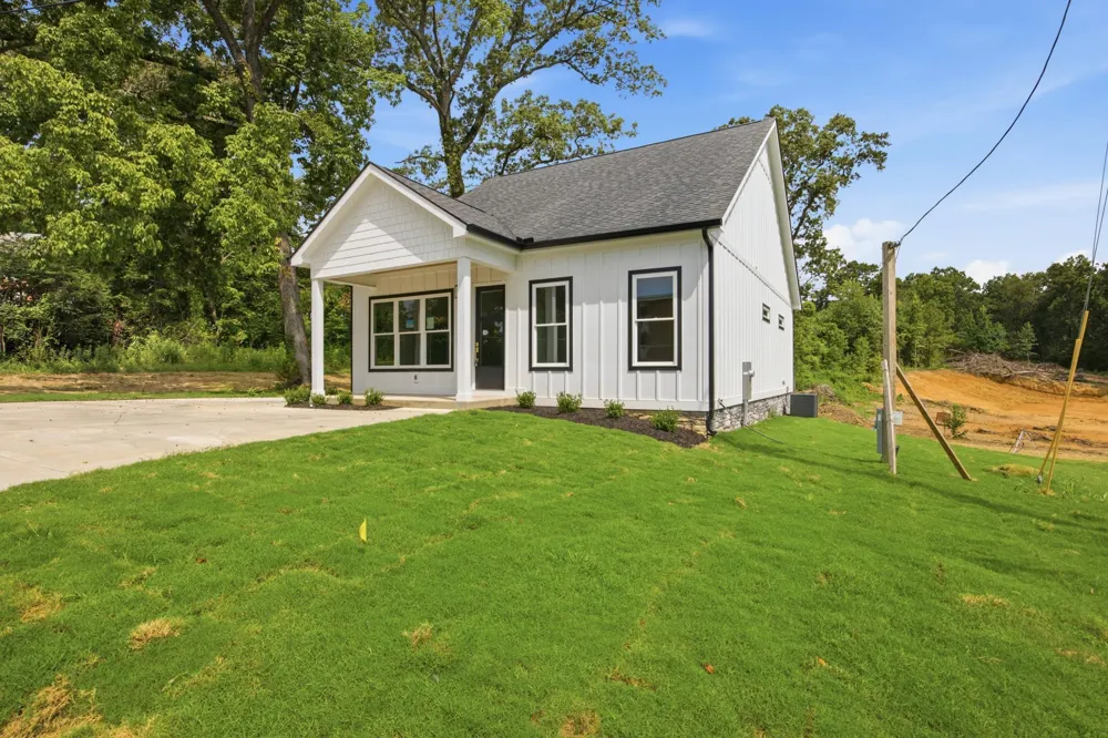 358 Thomas Road Fort Oglethorpe, GA 30742