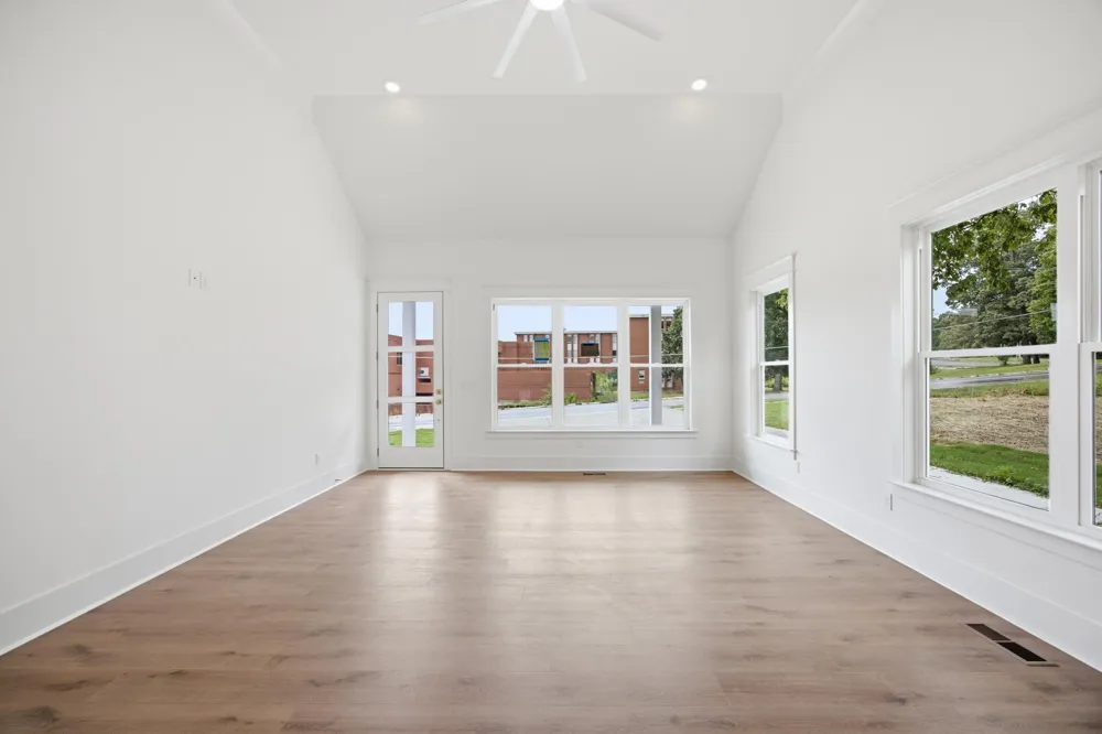 358 Thomas Road Fort Oglethorpe, GA 30742