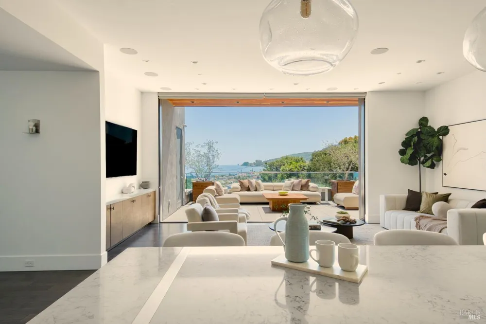4755 Paradise Drive Tiburon, CA 94920