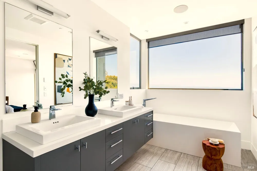 4755 Paradise Drive Tiburon, CA 94920