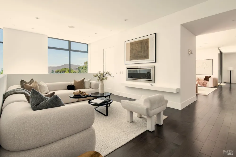 4755 Paradise Drive Tiburon, CA 94920