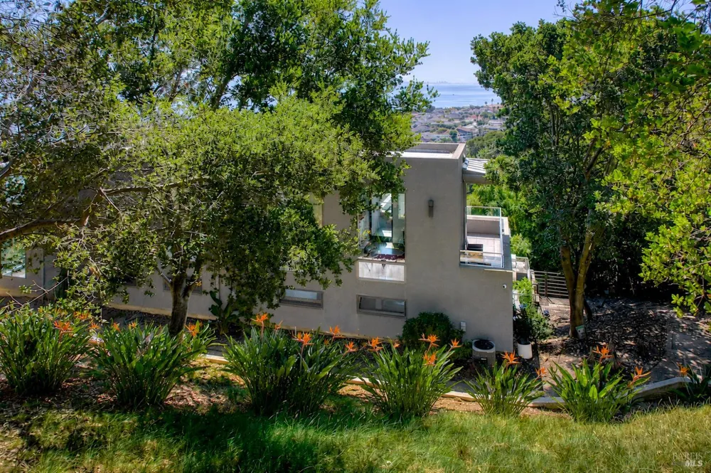4755 Paradise Drive Tiburon, CA 94920