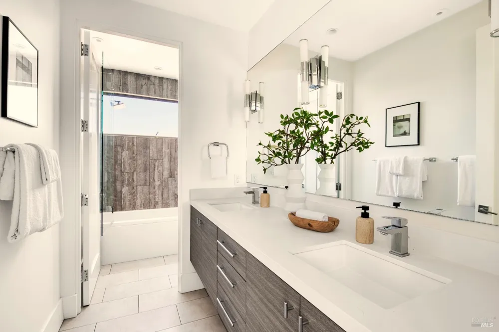 4755 Paradise Drive Tiburon, CA 94920