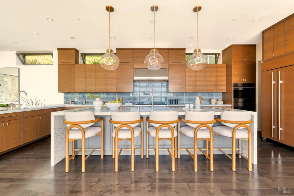 4755 Paradise Drive Tiburon, CA 94920