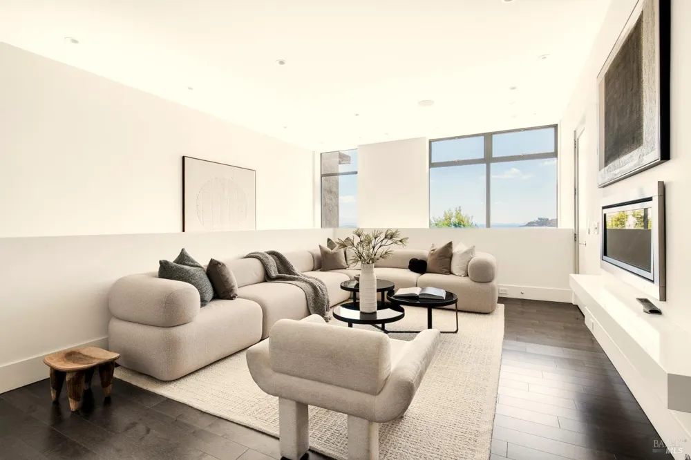 4755 Paradise Drive Tiburon, CA 94920
