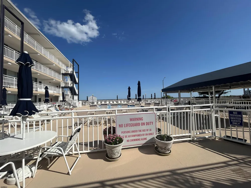 111 S Surrey Ventnor, NJ 08406