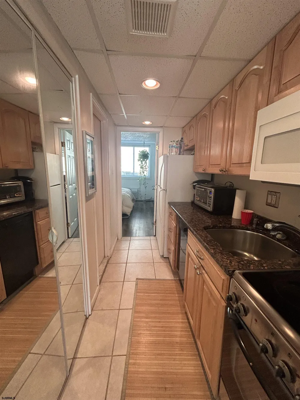 111 S Surrey Ventnor, NJ 08406