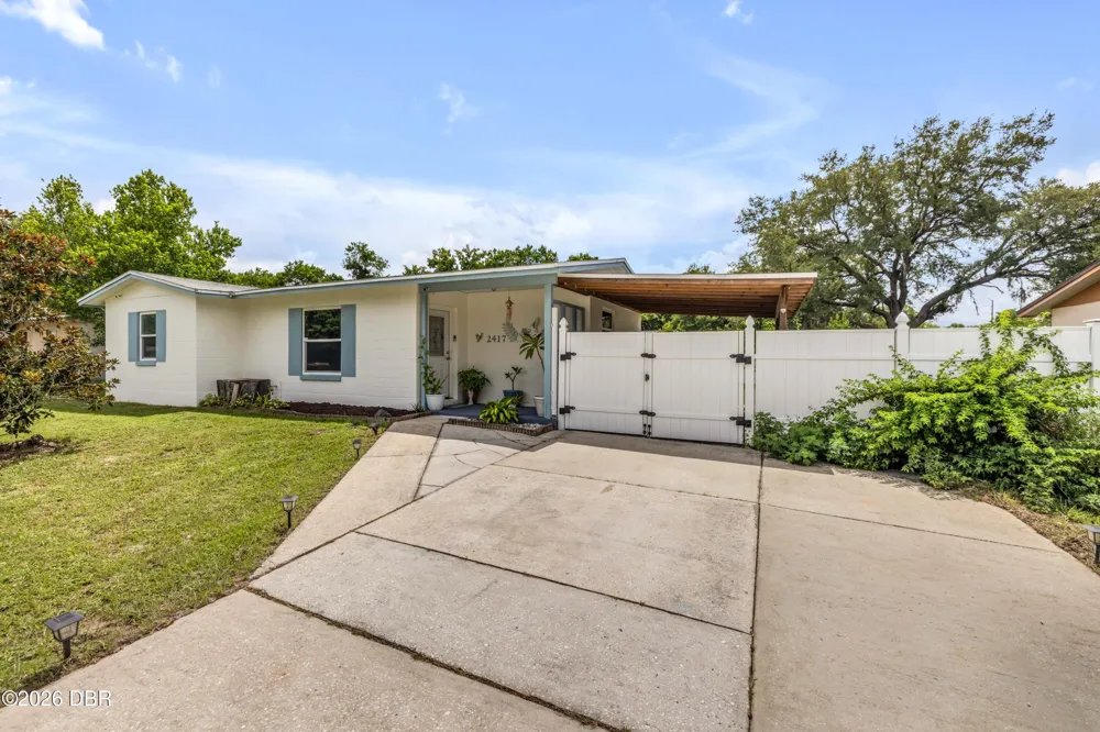 2417 Adams Avenue Deltona, FL 32738