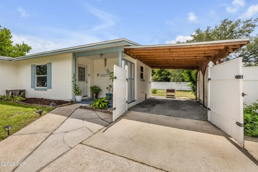 2417 Adams Avenue Deltona, FL 32738