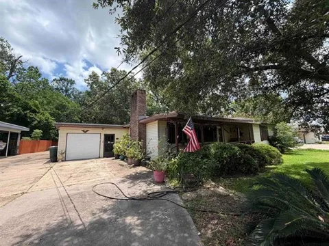 2890 W Lucas Drive