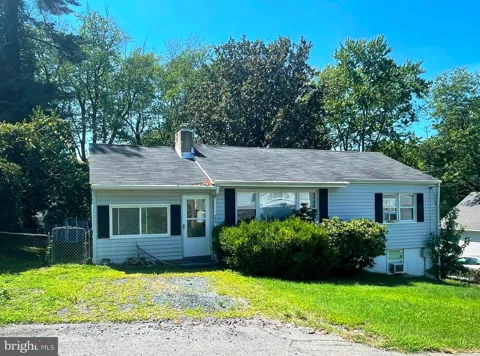 292 DRESSER AVENUE