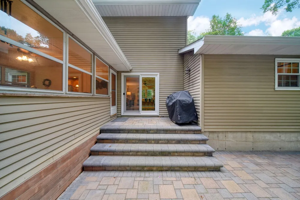 5168 W Bluestone Street Jackson, MI 49201