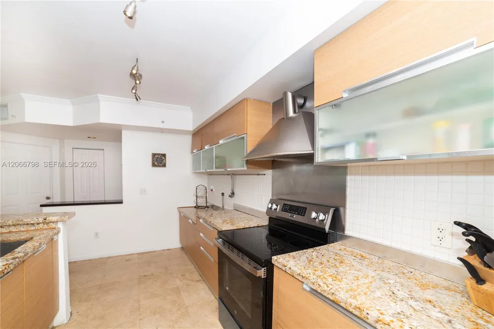 17100 Bay Rd #1501 Sunny Isles Beach, FL 33160