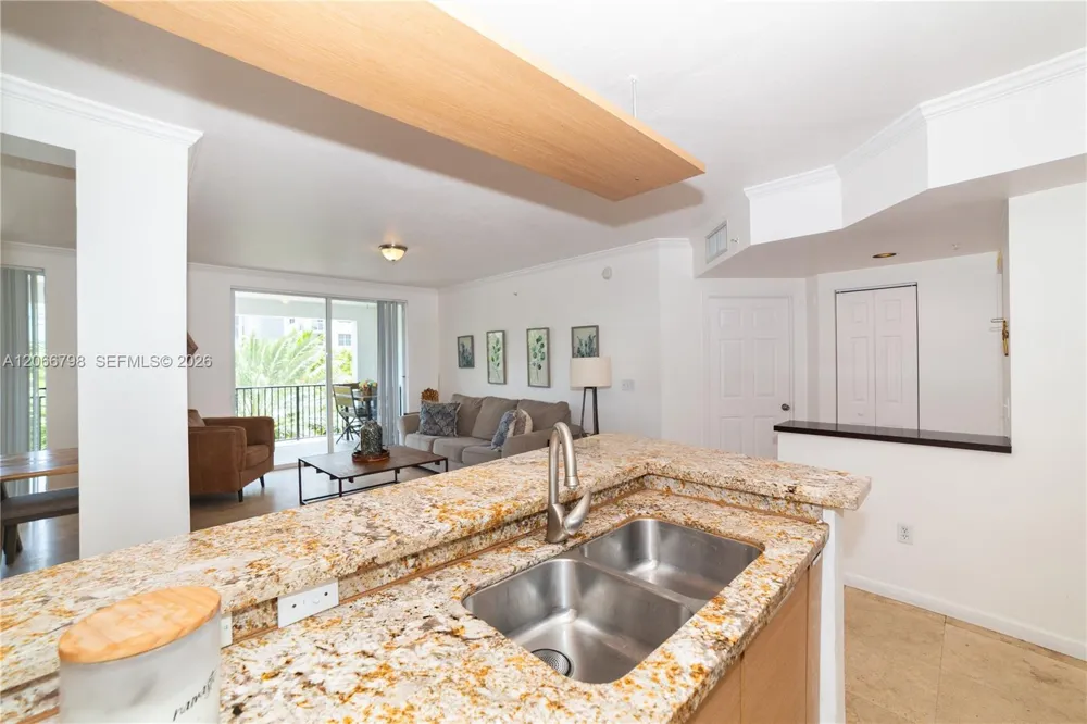 17100 Bay Rd #1501 Sunny Isles Beach, FL 33160